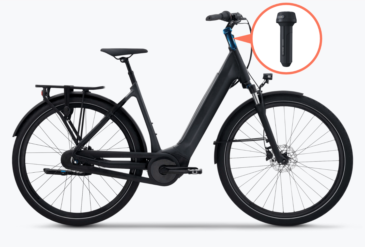 The aftermarket GPS tracker is suitable for bikes with fork caps and fork risers with an outside diameter of 28.6mm or 31.8mm, bikes with carbon fiber forks require a special fitting.